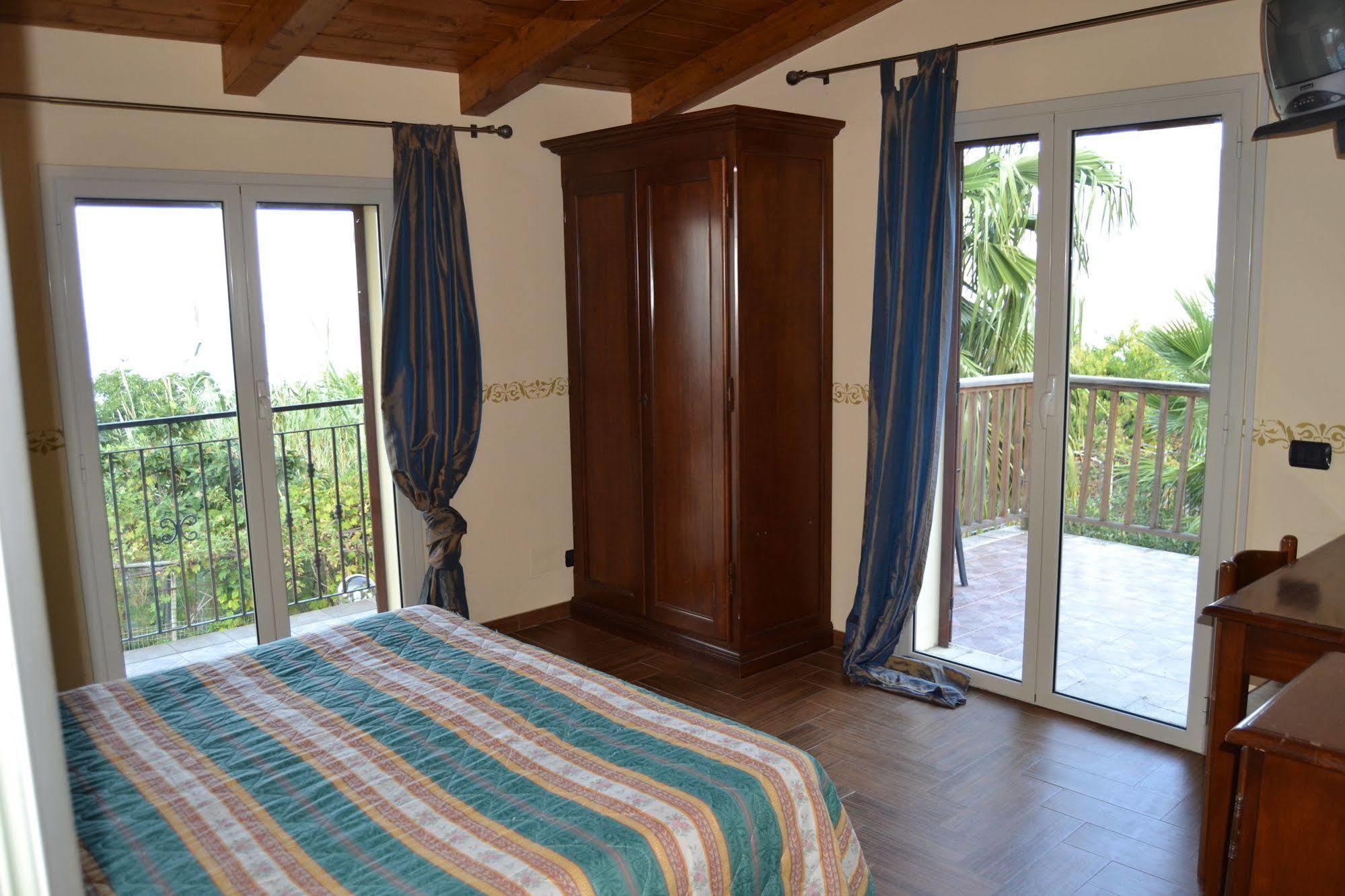 B&B Villa Chianalea Scilla Luaran gambar